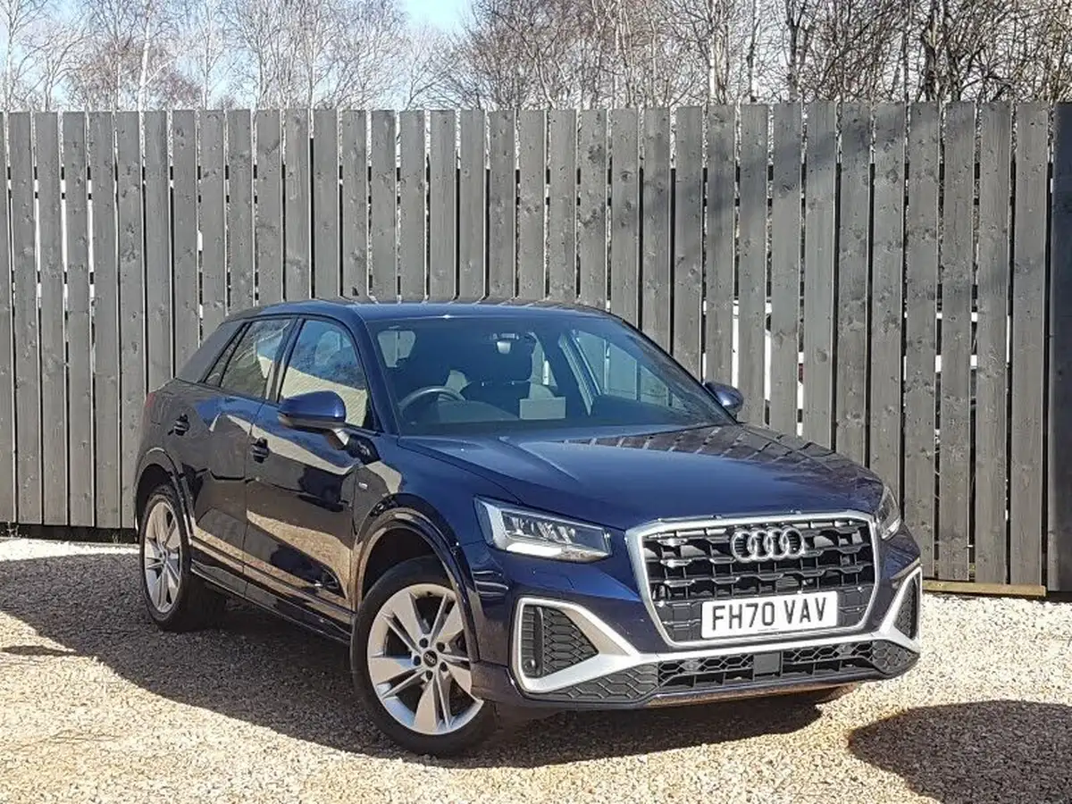 2021-audi-q2-10-30-tfsi-s-line-big-0