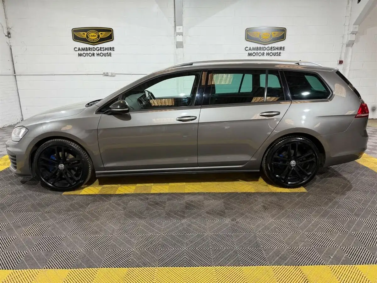 2016-volkswagen-golf-20tdi-gtd-bmtss-estate-5d-big-16
