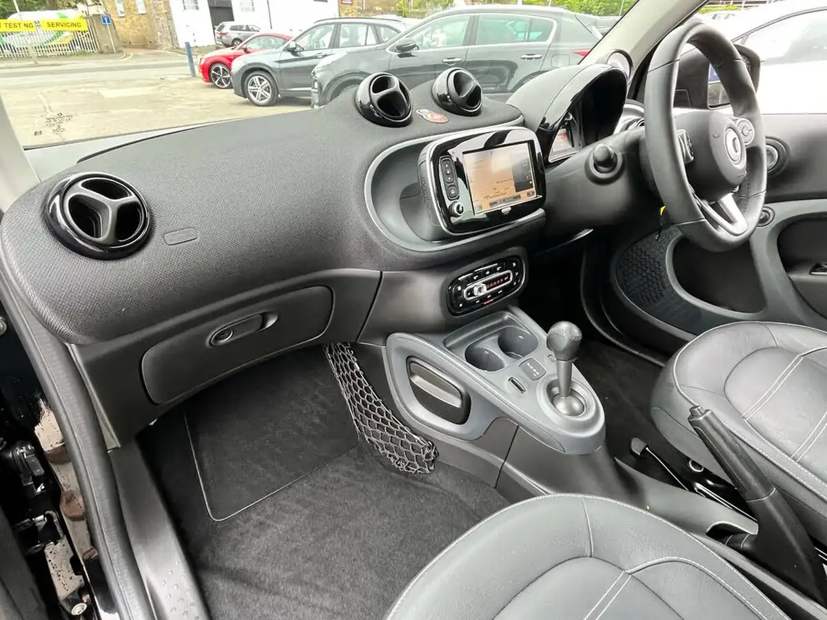 2019-smart-fortwo-09-prime-premium-coupe-twinamic-big-16