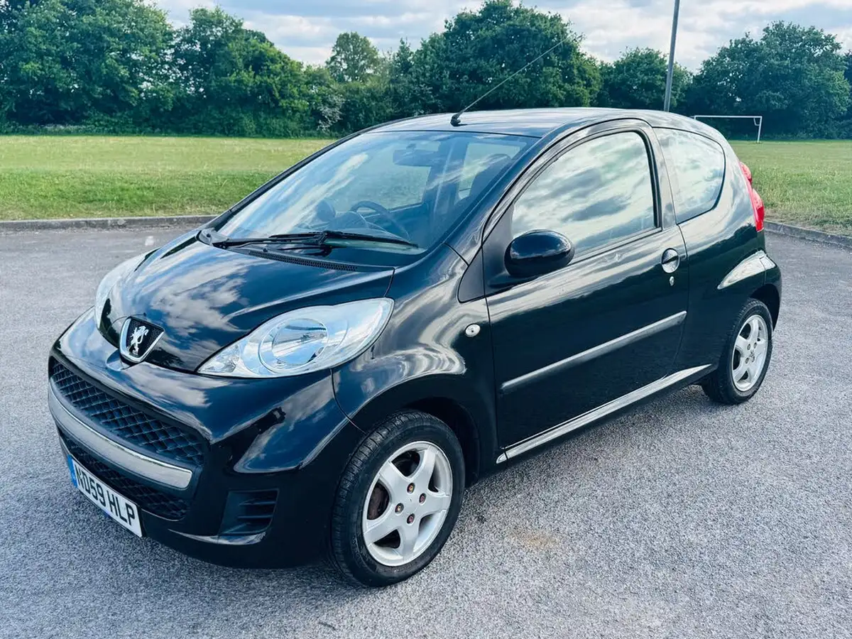 2009-peugeot-107-10-verve-3d-big-9