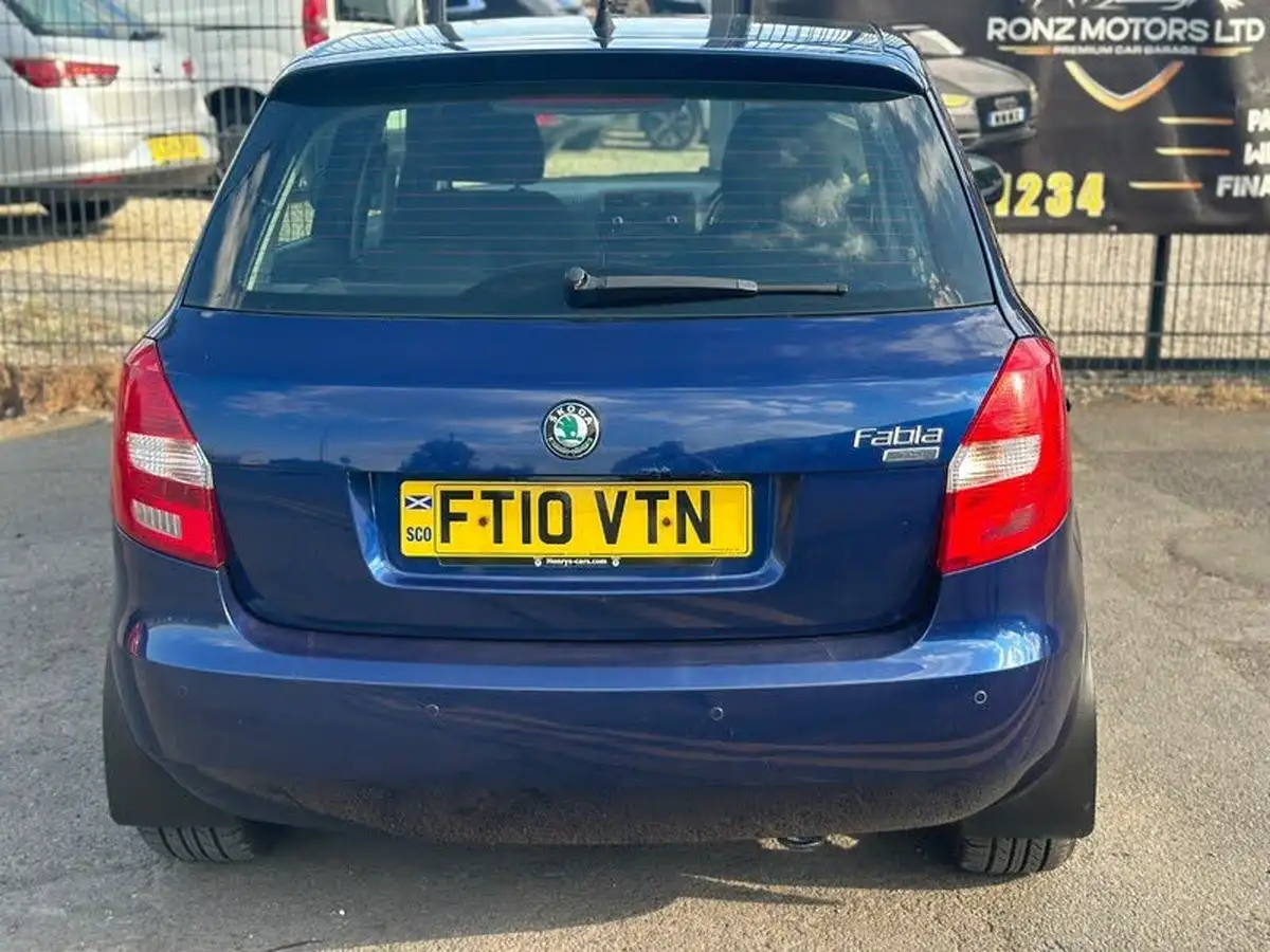 2010-skoda-fabia-12-elegance-85bhp-hatchback-1198cc-big-21