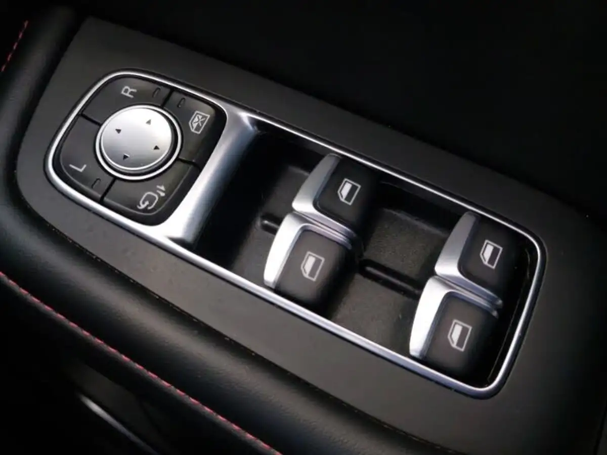 2023-mg-hs-15t-gdi-se-162ps-dct-big-15
