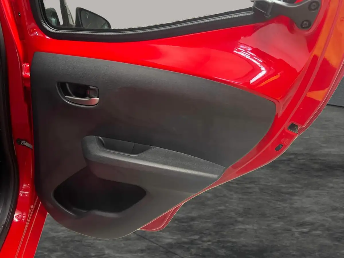 2021-toyota-aygo-10-vvt-i-x-play-tss-big-34