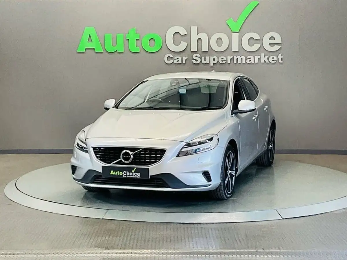 2018-volvo-v40-20td-d3-r-design-big-6