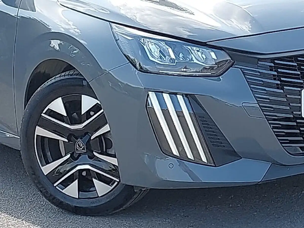 2024-peugeot-208-12-puretech-allure-big-8