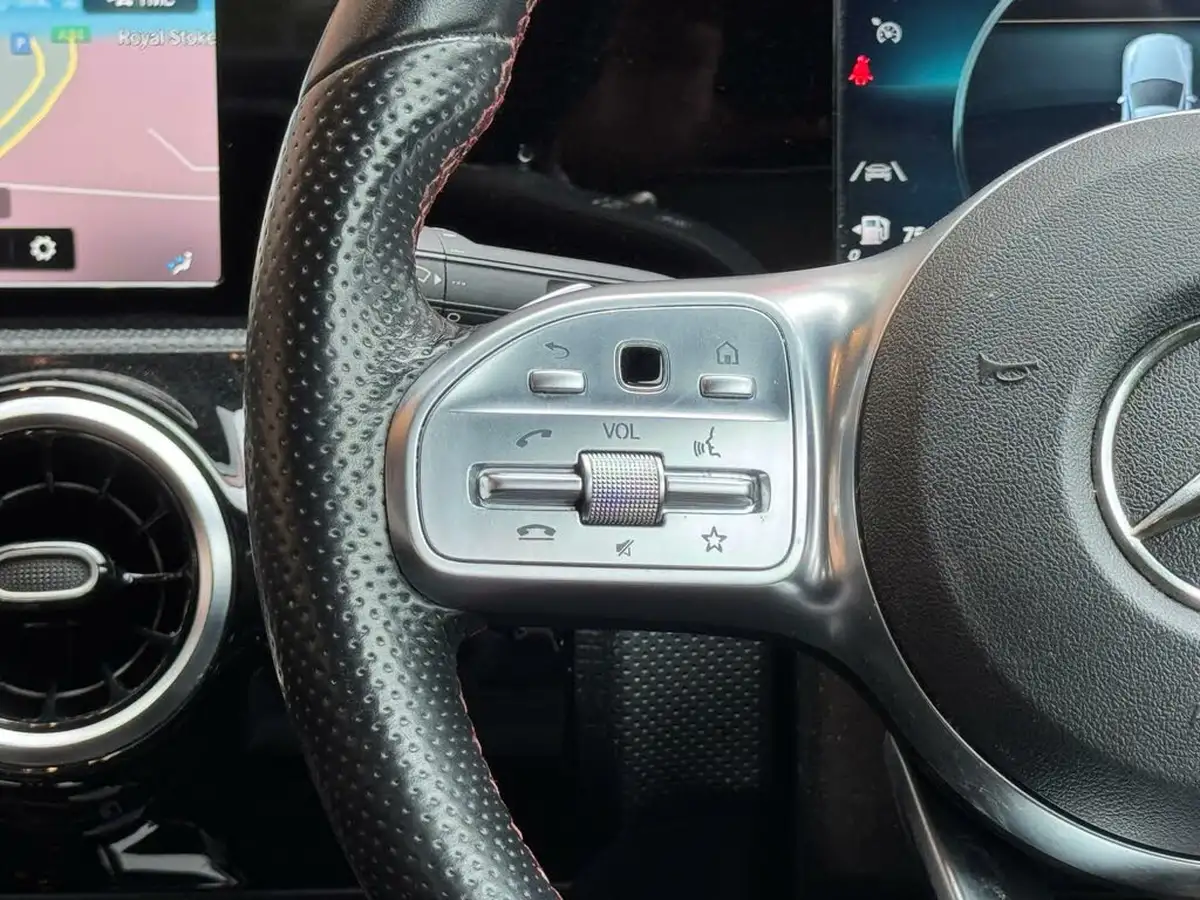 2019-mercedes-benz-a-class-15d-a180d-amg-line-saloon-4d-7g-dct-big-20