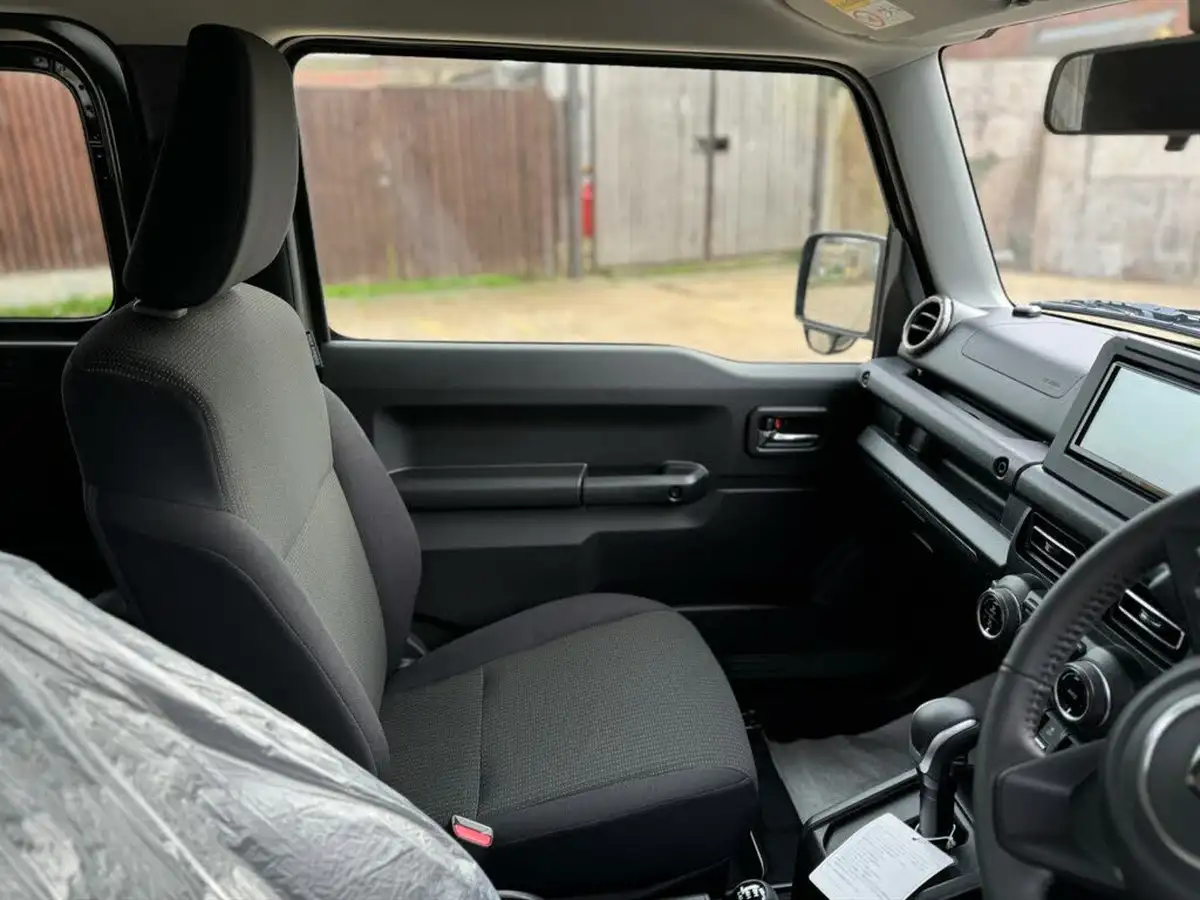 2024-suzuki-jimny-15-sierra-4wd-big-10