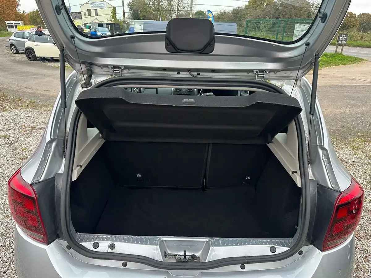2020-dacia-sandero-stepway-09-tce-comfort-big-11