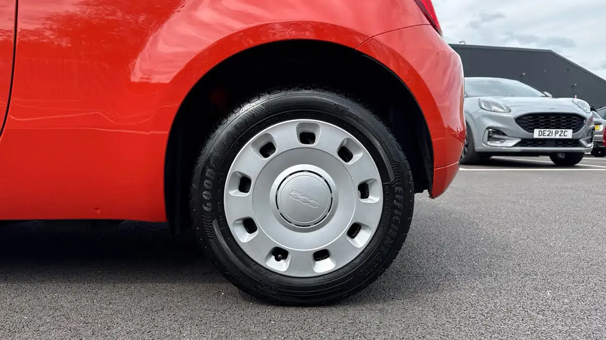 2022-fiat-500-10-pop-big-17