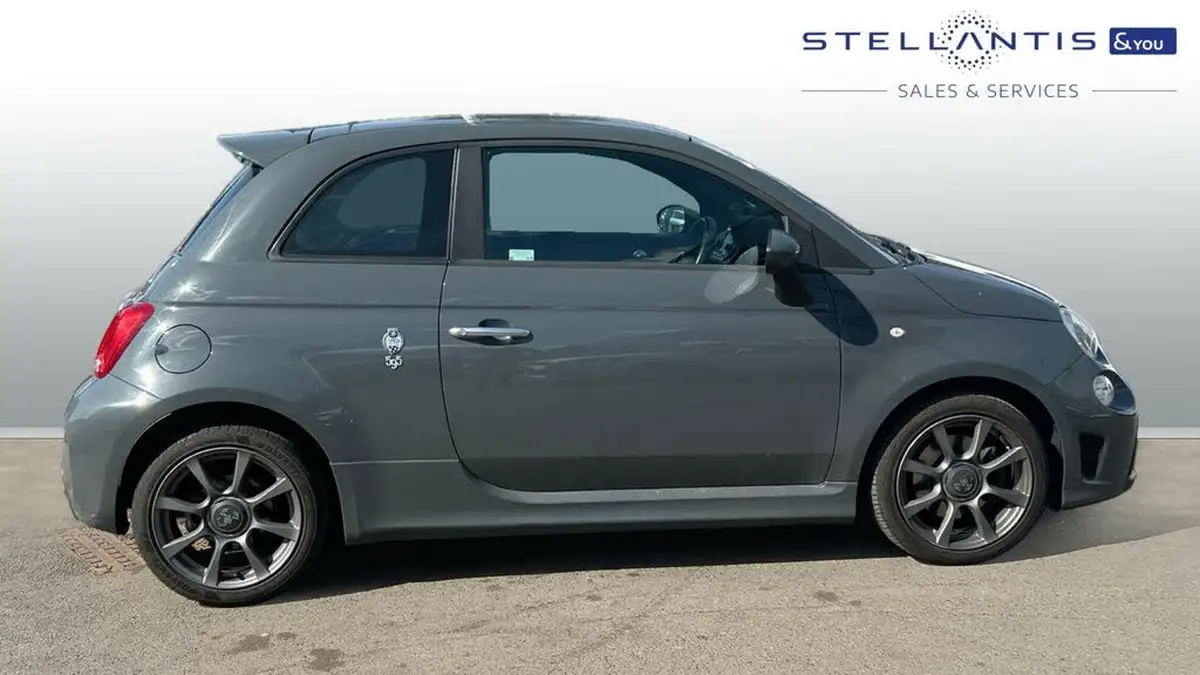 2019-abarth-595-14-tjet-big-1