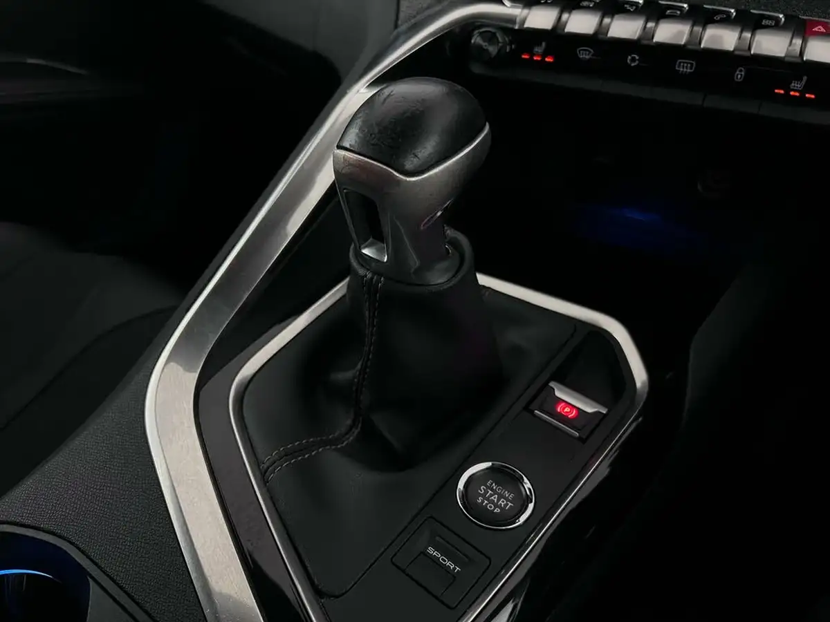 2018-peugeot-5008-suv-12-puretech-gt-line-premium-big-39