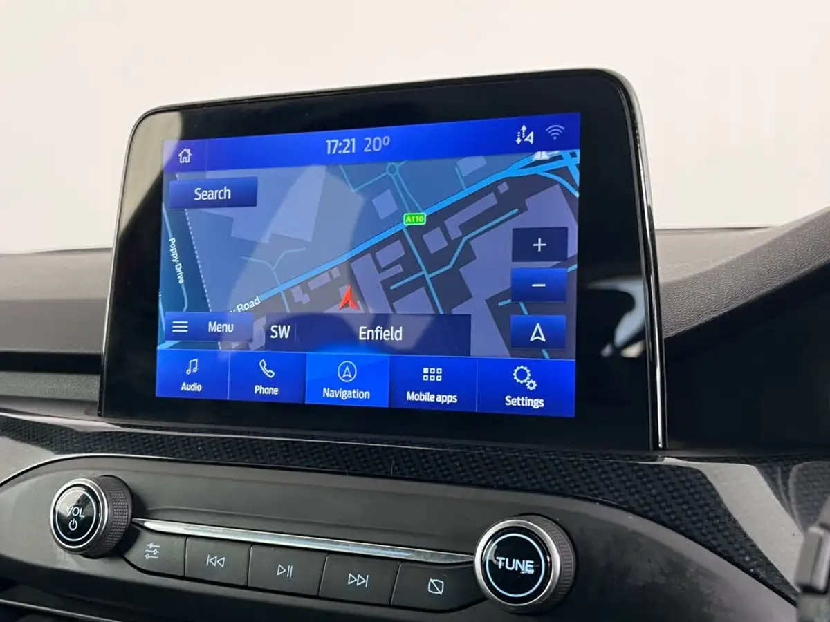 2020-ford-focus-23t-st-hatchback-big-28