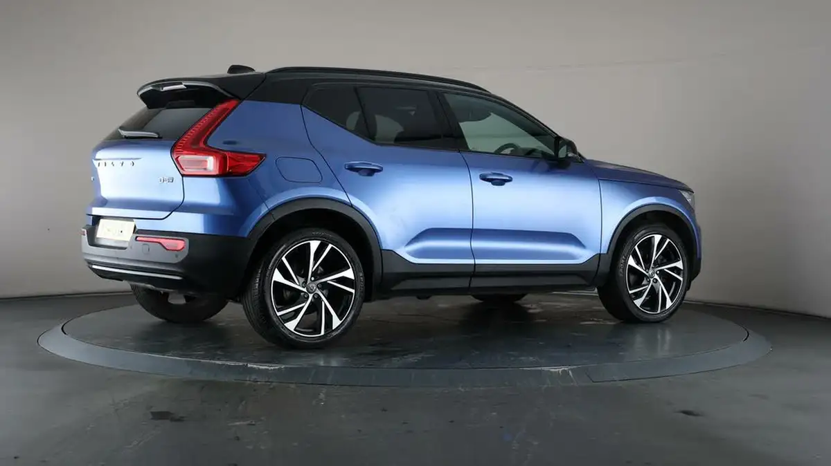 2020-volvo-xc40-20-b5-r-design-pro-big-61
