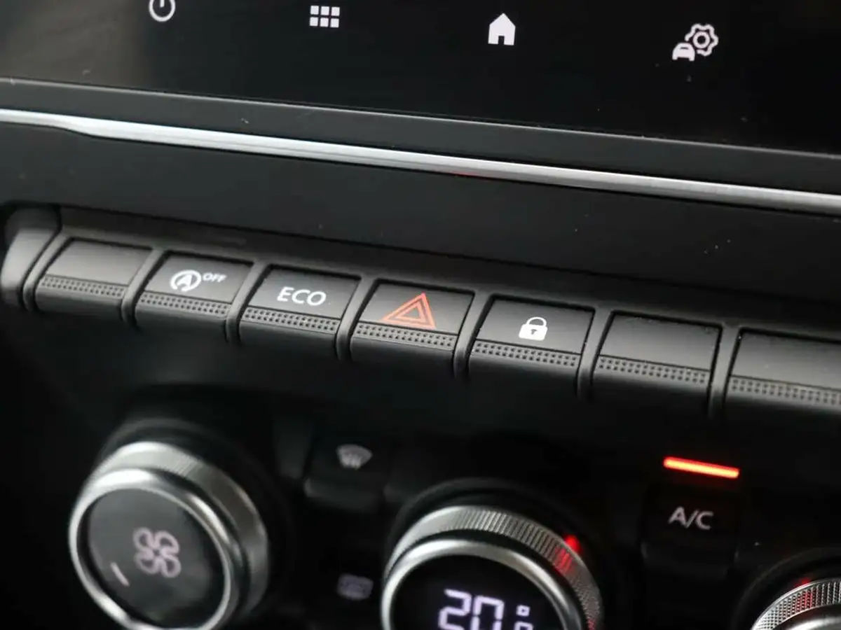 2022-renault-captur-13-tce-iconic-edition-edc-auto-big-31