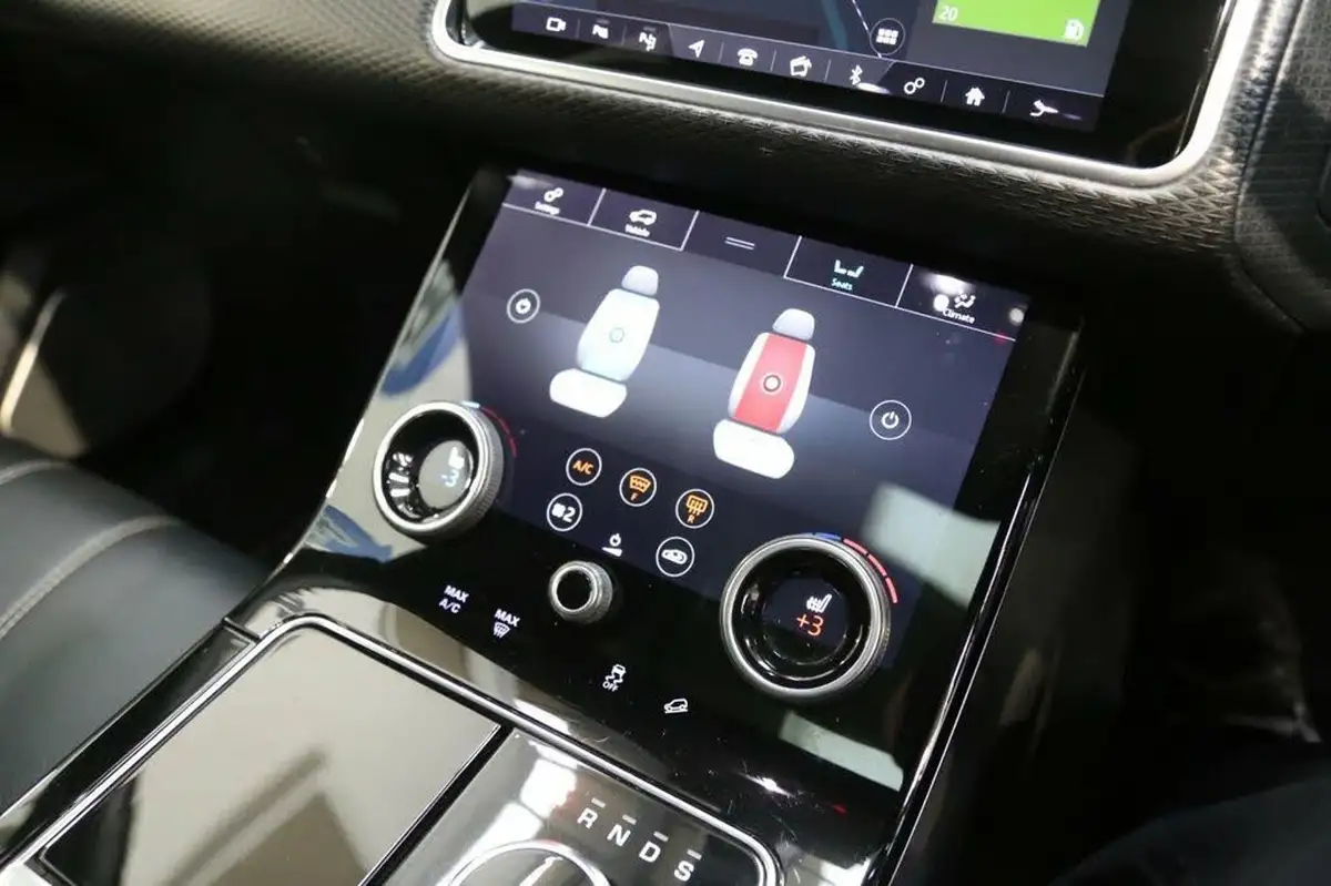 2018-land-rover-range-rover-velar-20-d240-r-dynamic-se-big-15