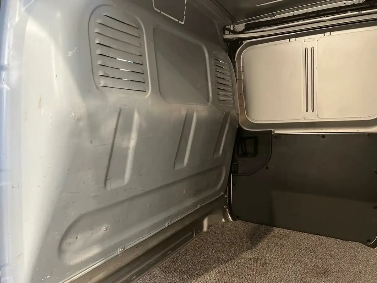 2016-citroen-dispatch-20td-enterprise-panel-big-19