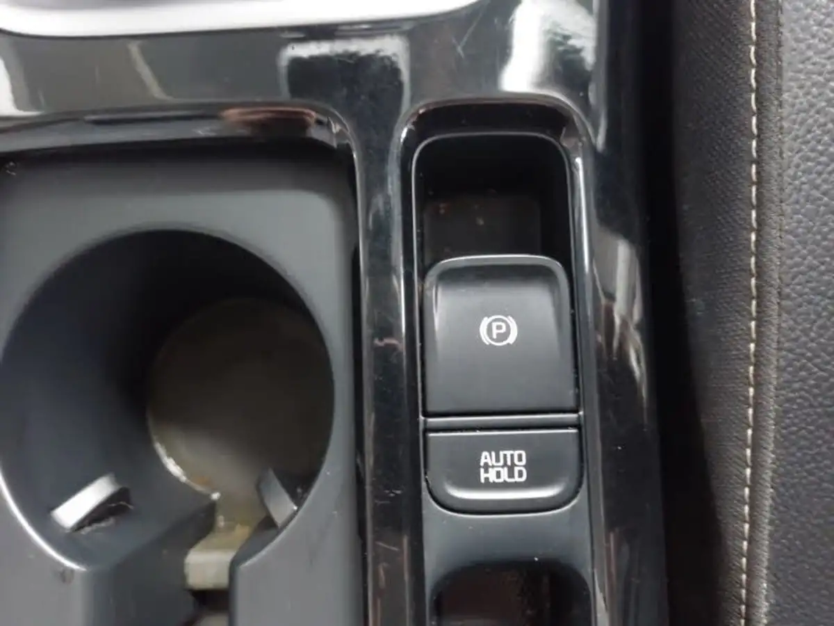 2022-kia-xceed-15-t-gdi-3-big-11