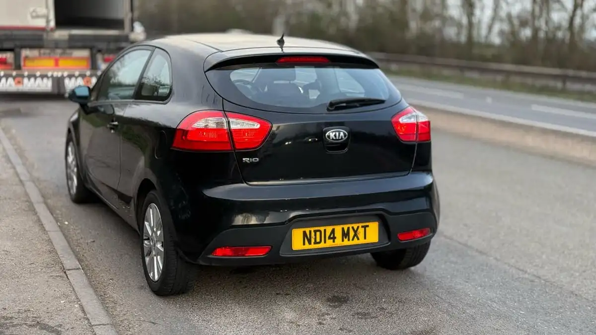 2014-kia-rio-125-2-3d-big-10
