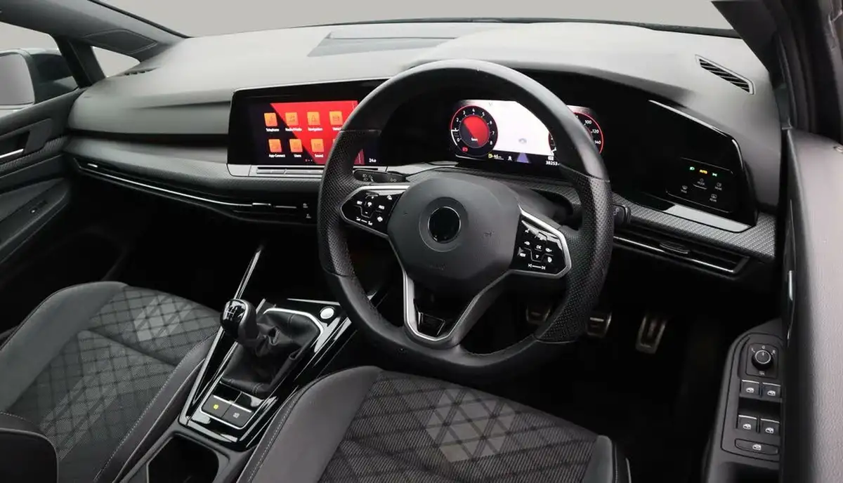 2022-volkswagen-golf-15-tsi-r-line-130ps-hatchback-big-9