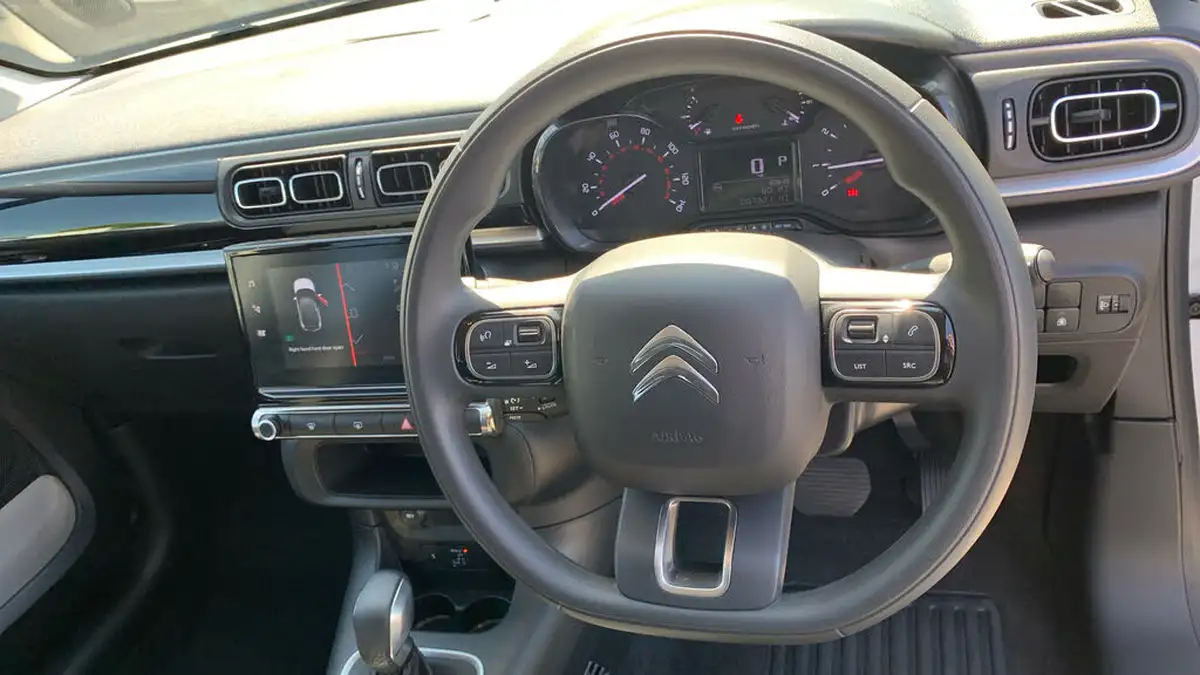 2024-citroen-c3-12-puretech-plus-110ps-eat6-big-3