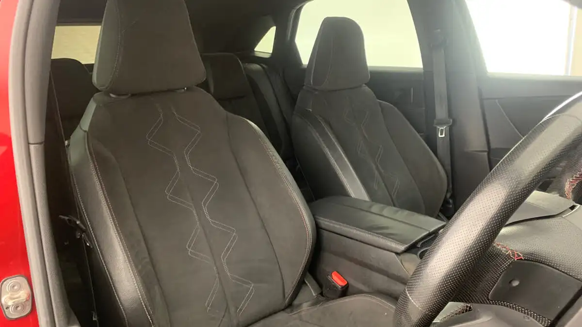 2018-ds-ds-7-crossback-15-bluehdi-performance-line-big-37