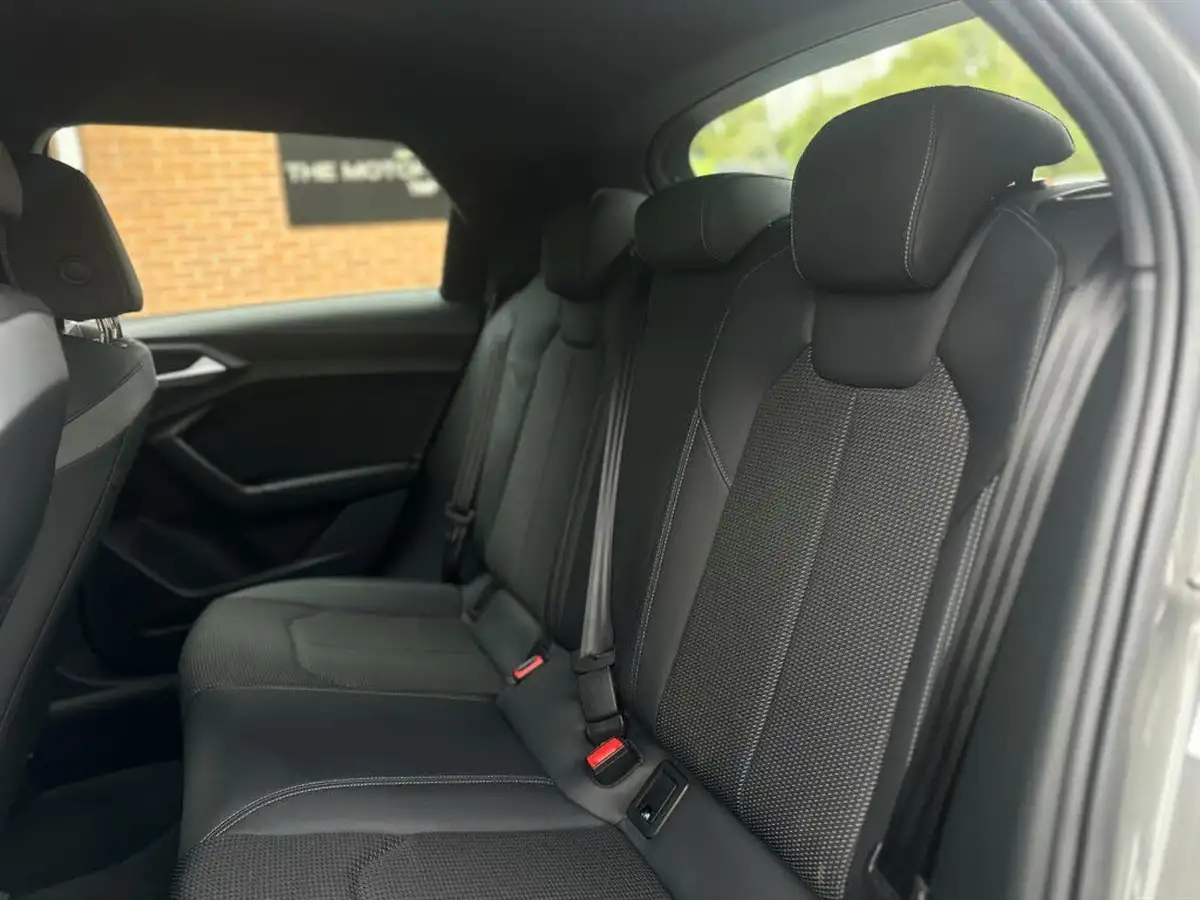 2022-audi-a1-10-30-tfsi-s-line-big-22