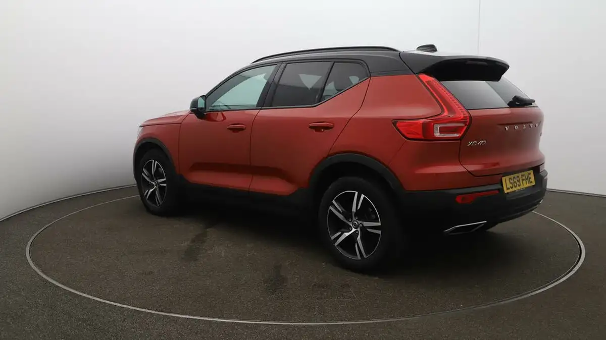 2019-volvo-xc40-20-t4-r-design-awd-big-5