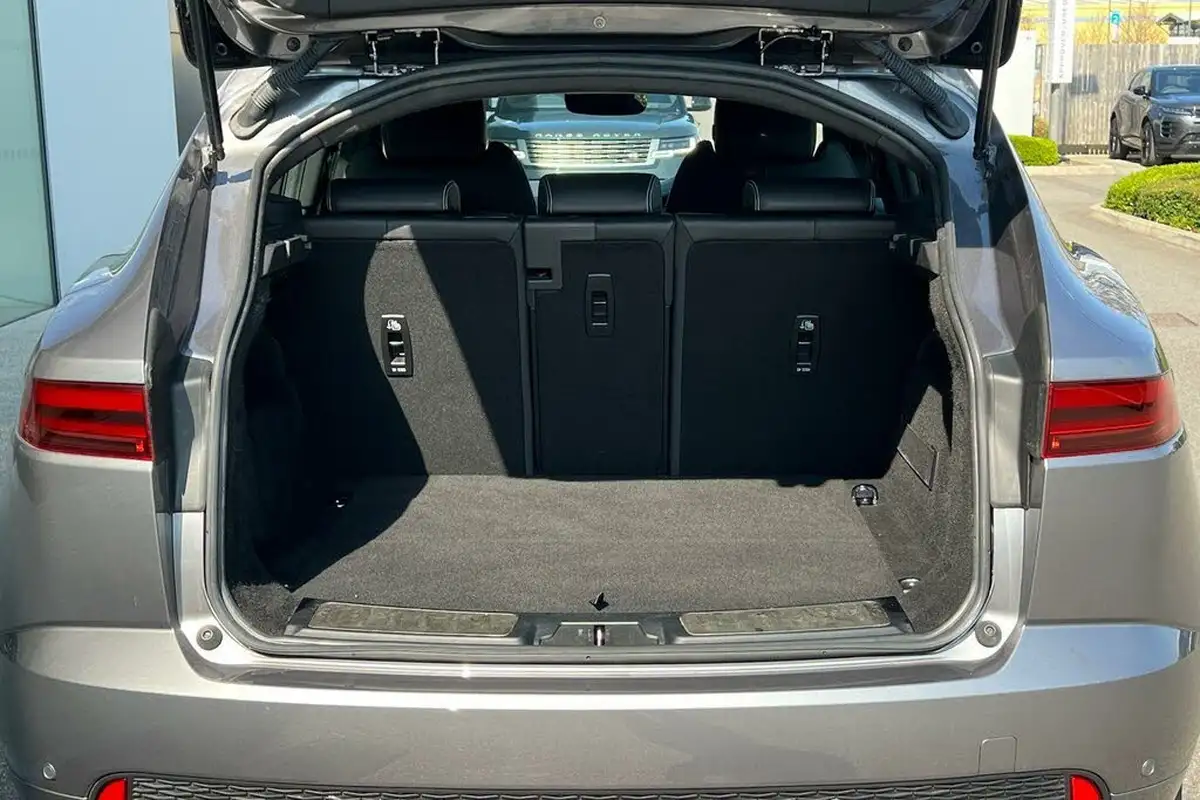 2022-jaguar-e-pace-20-d165-r-dynamic-s-awd-mhev-auto-big-27