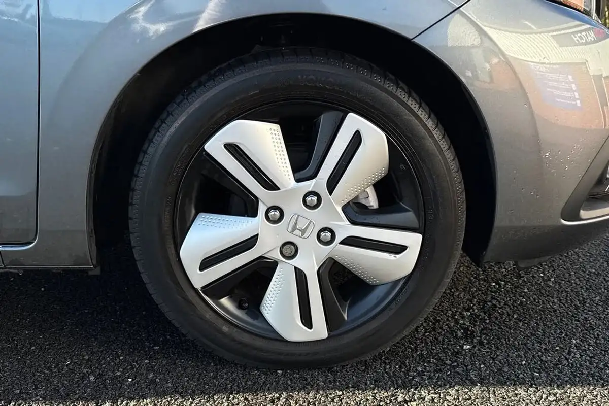 2021-honda-jazz-15-i-mmd-ex-107ps-big-14