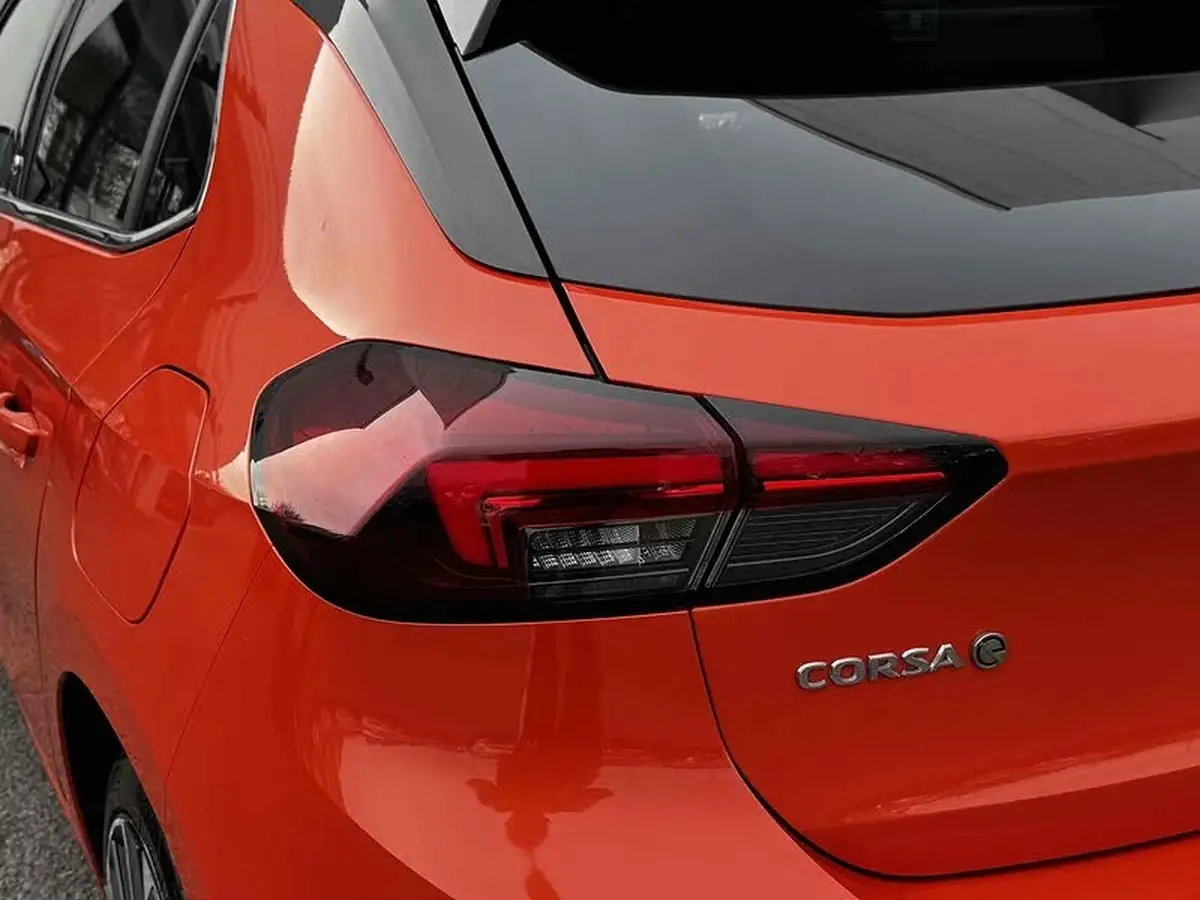 2022-vauxhall-corsa-e-elite-premium-big-10