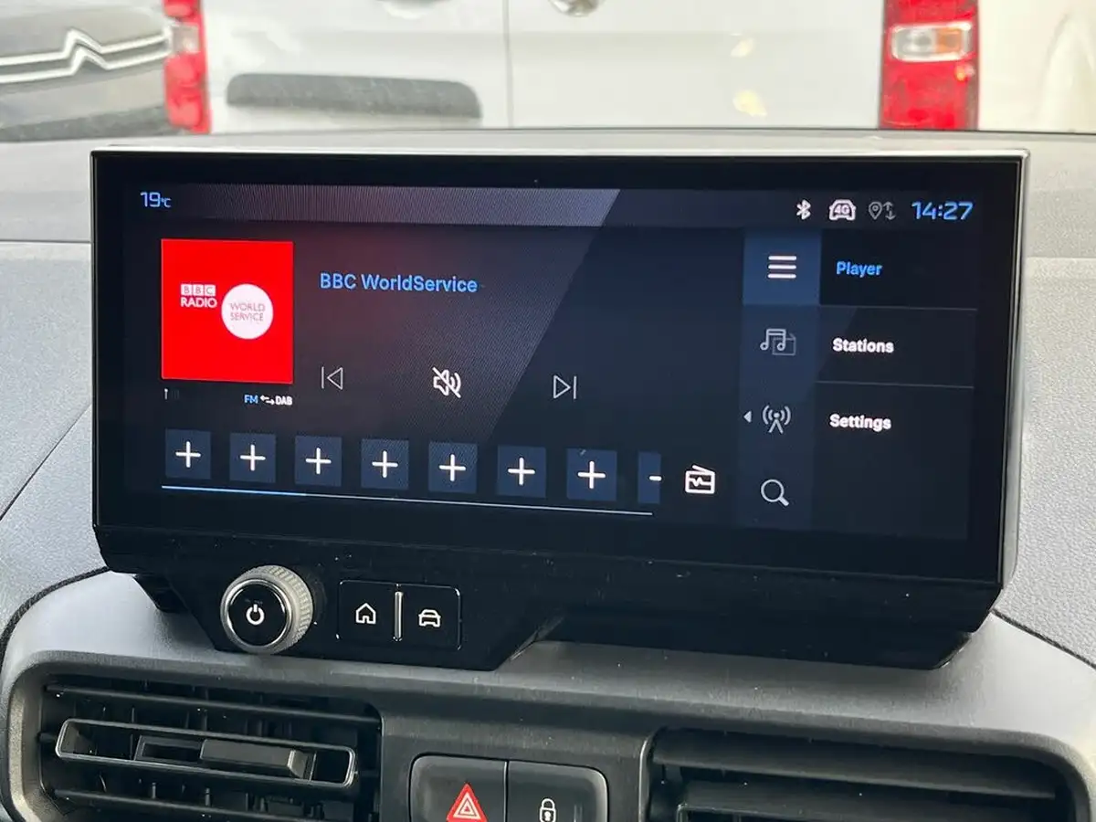 2024-peugeot-partner-15-bluehdi-professional-100pseu6d-big-17