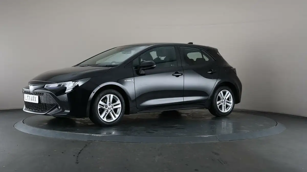 2022-toyota-corolla-18-vvt-i-icon-tech-trk-hatchback-5d-big-40