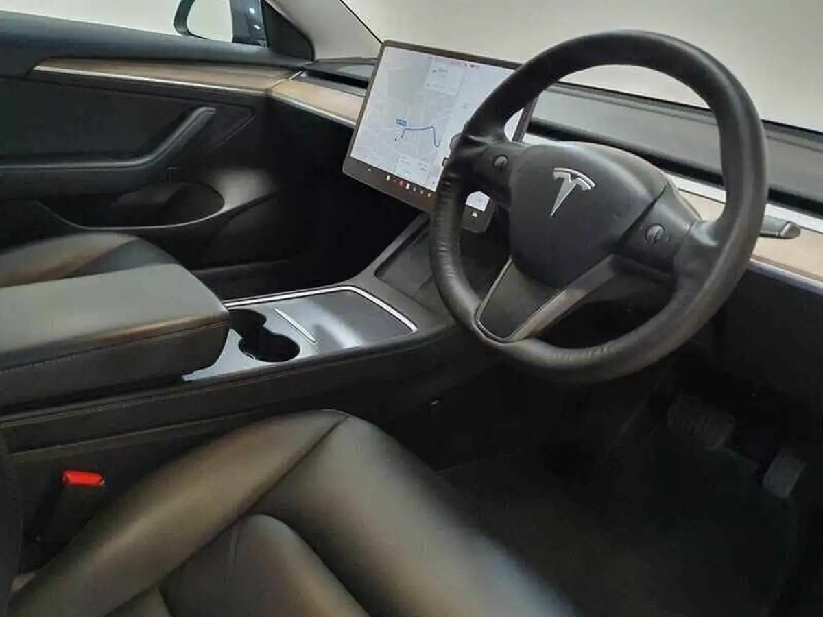 2021-tesla-model-3-e-standard-plus-big-12