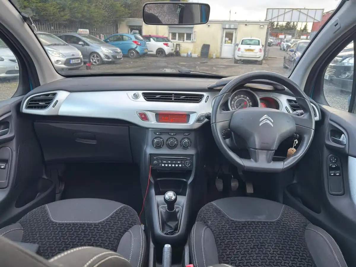 2010-citroen-c3-16td-airdream-big-9