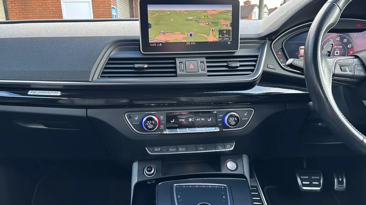 2017-audi-sq5-30-tfsi-quattro-big-14