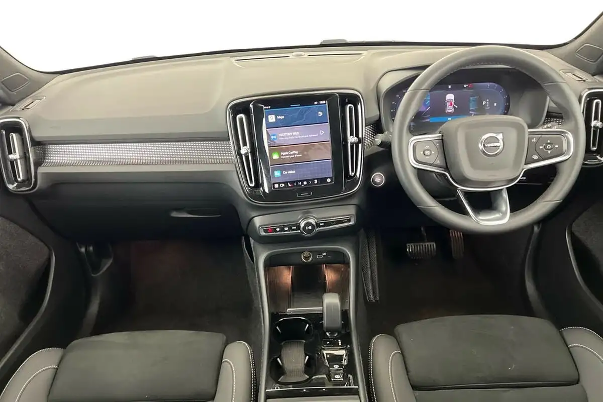 2024-volvo-xc40-20-b4-plus-big-5