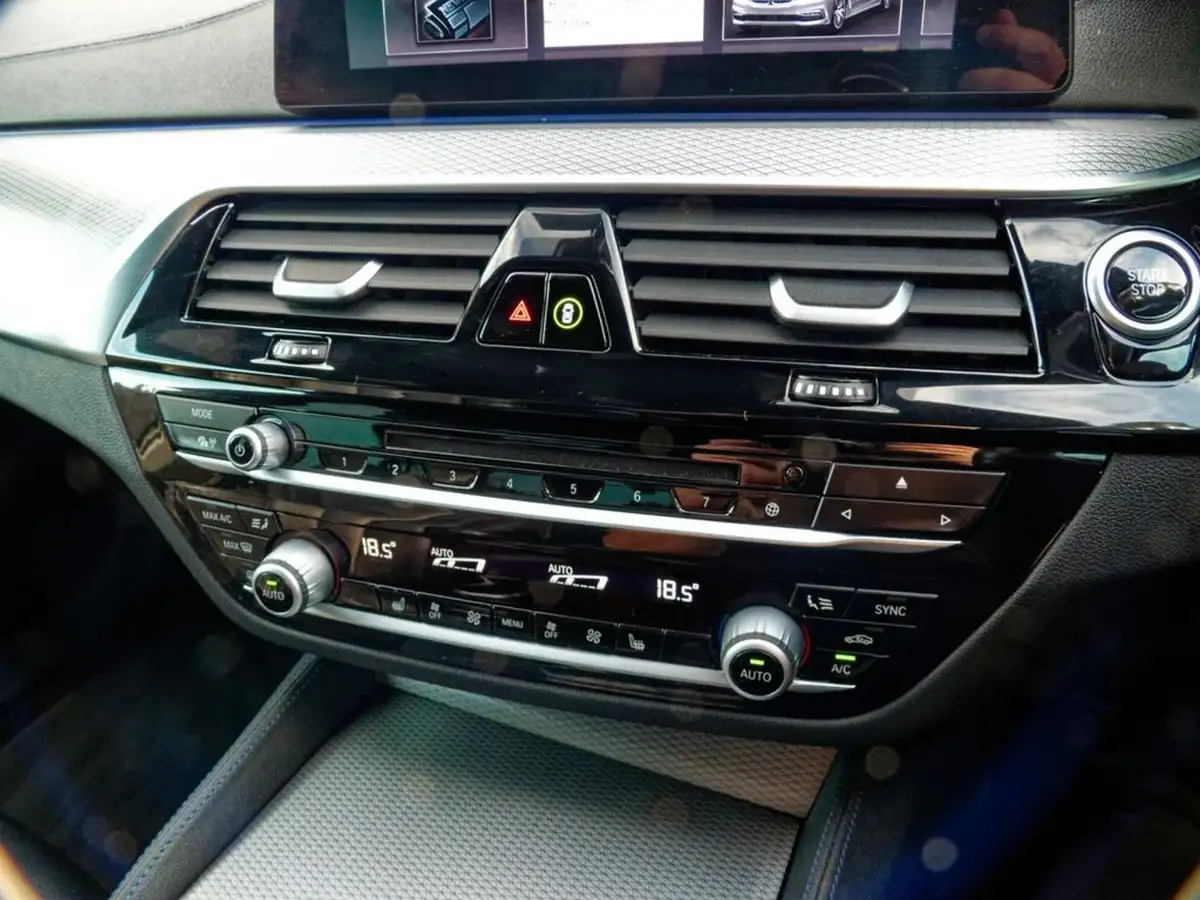 2018-bmw-5-series-20-530e-m-sport-big-42