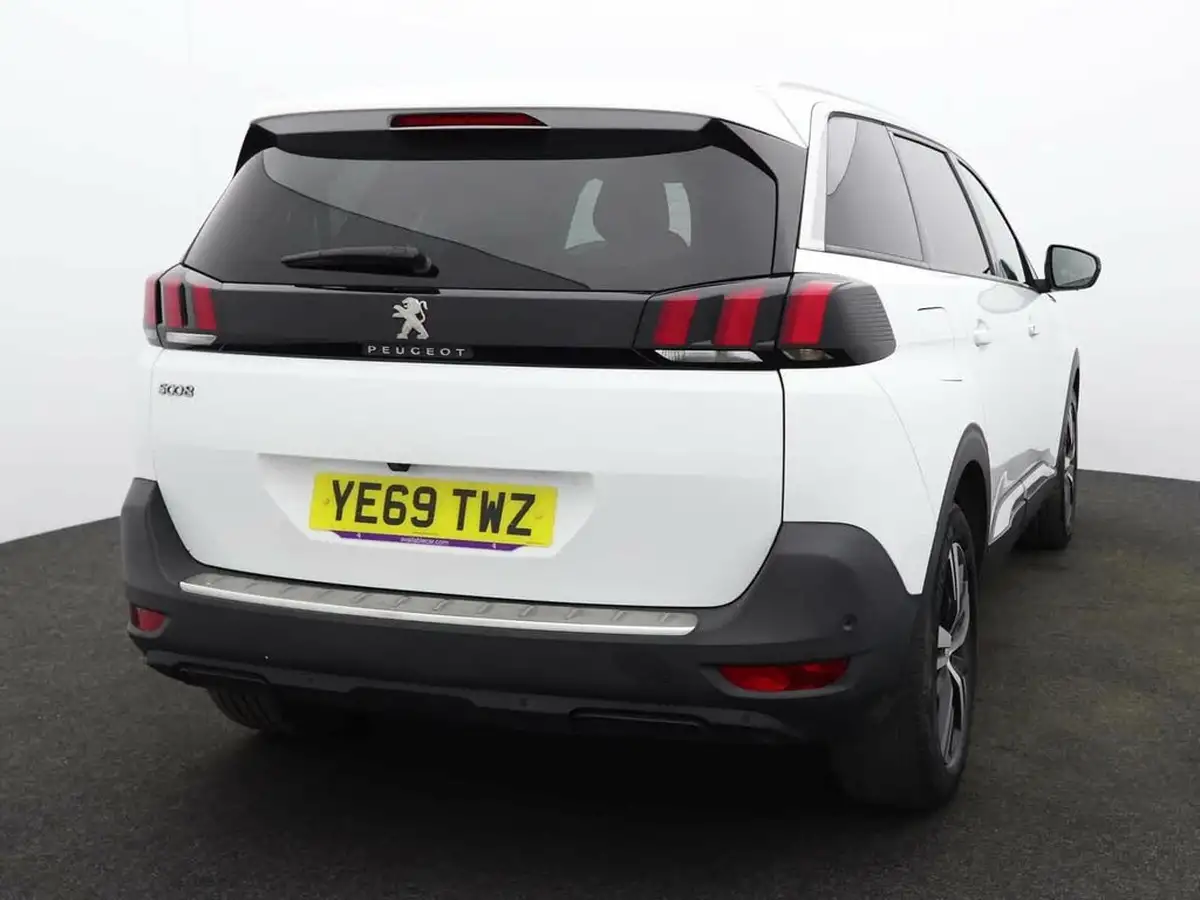 2019-peugeot-5008-suv-15-bluehdi-allure-big-5