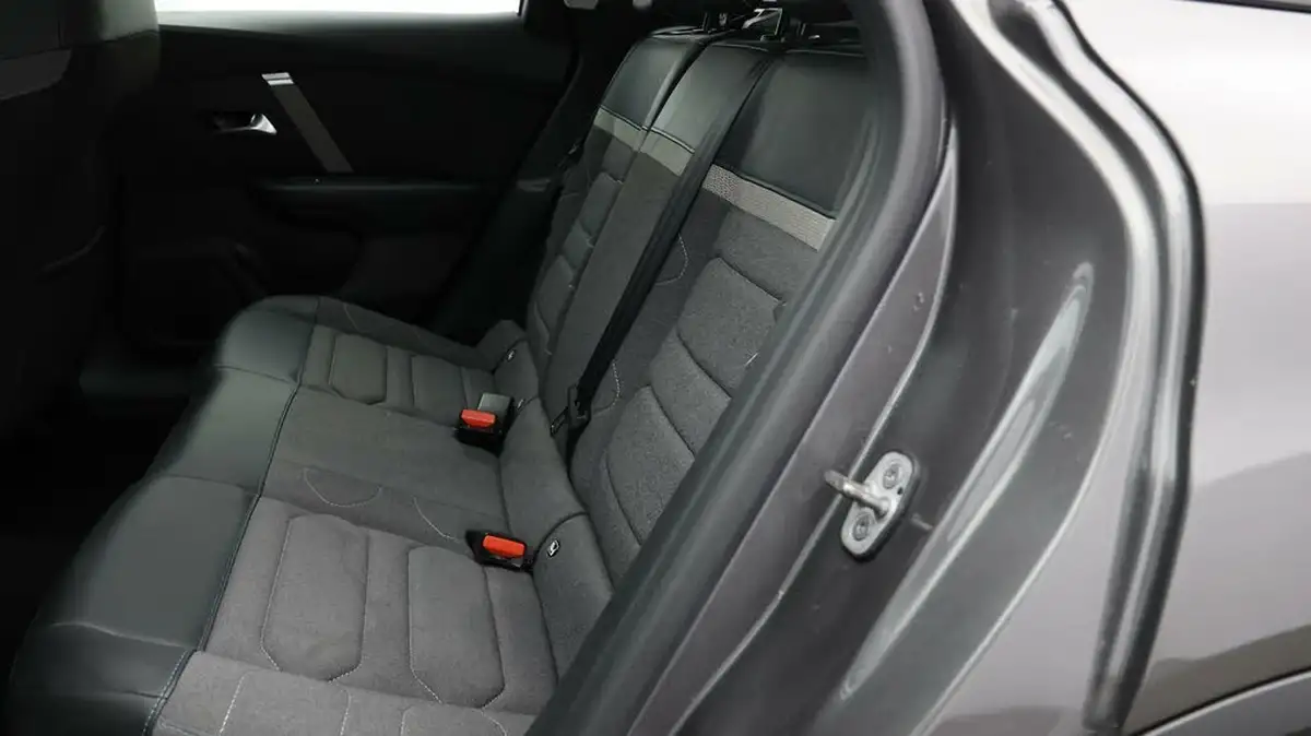 2021-citroen-c4-15bluehdi-sense-plus-110ps-big-16
