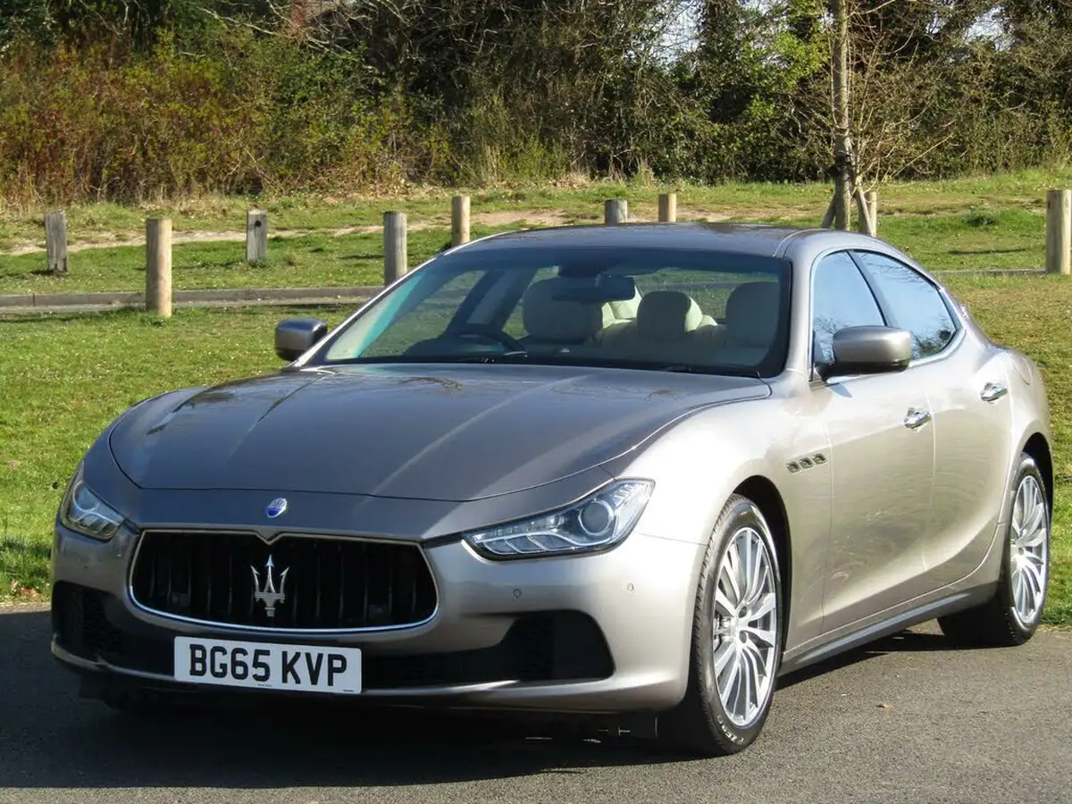 2016-maserati-ghibli-30td-big-16