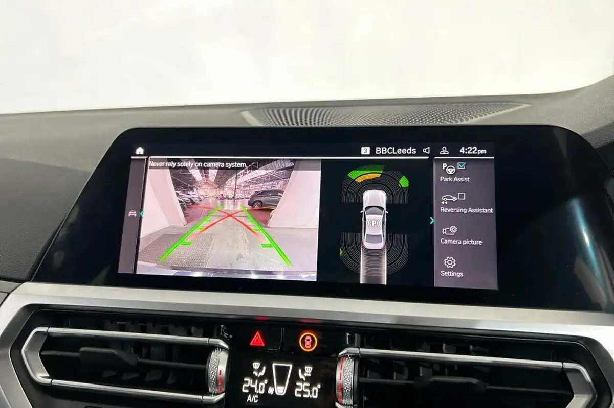 2021-bmw-3-series-20-330e-sport-pro-saloon-4d-big-15