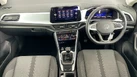 2022-volkswagen-t-roc-15-tsi-life-small-7