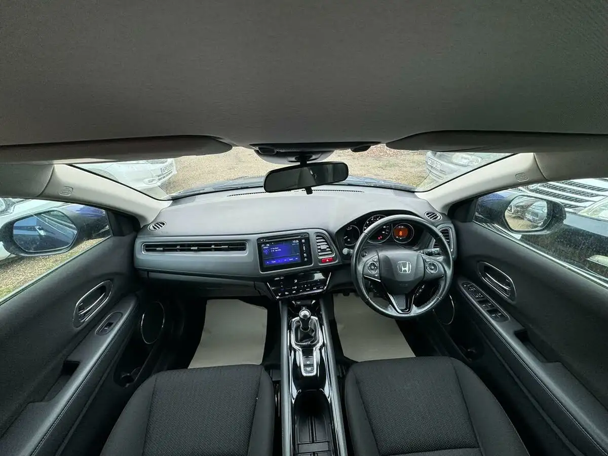 2016-honda-hr-v-15-i-vtec-se-big-18