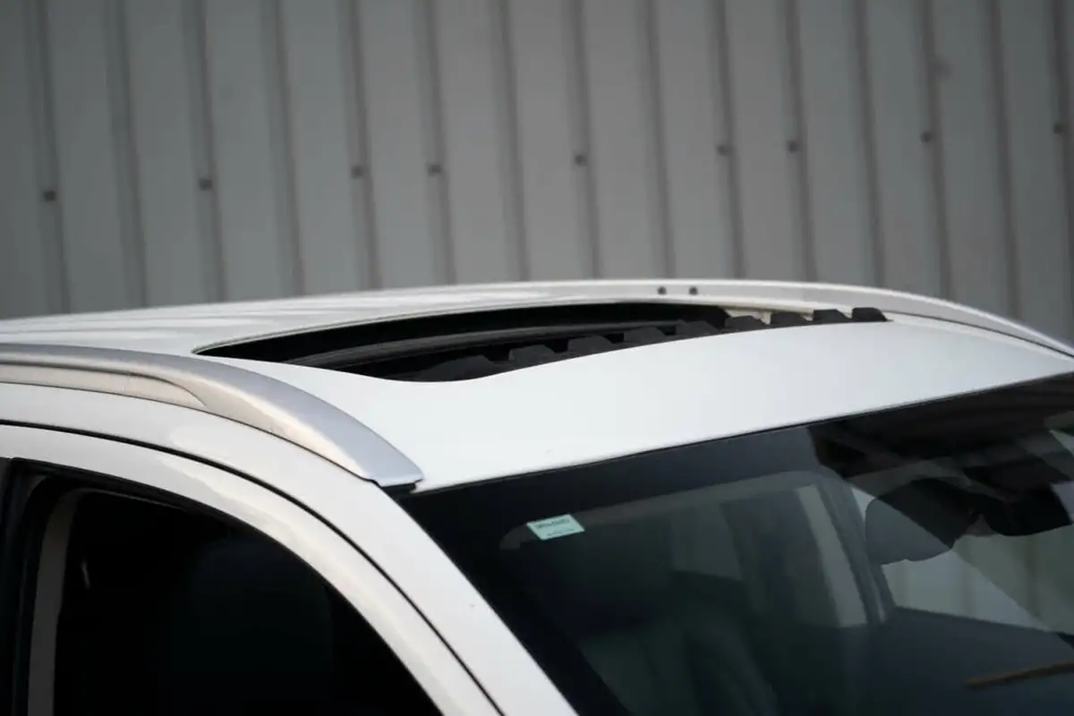 2016-mitsubishi-outlander-20-gx5hs-phev-big-8