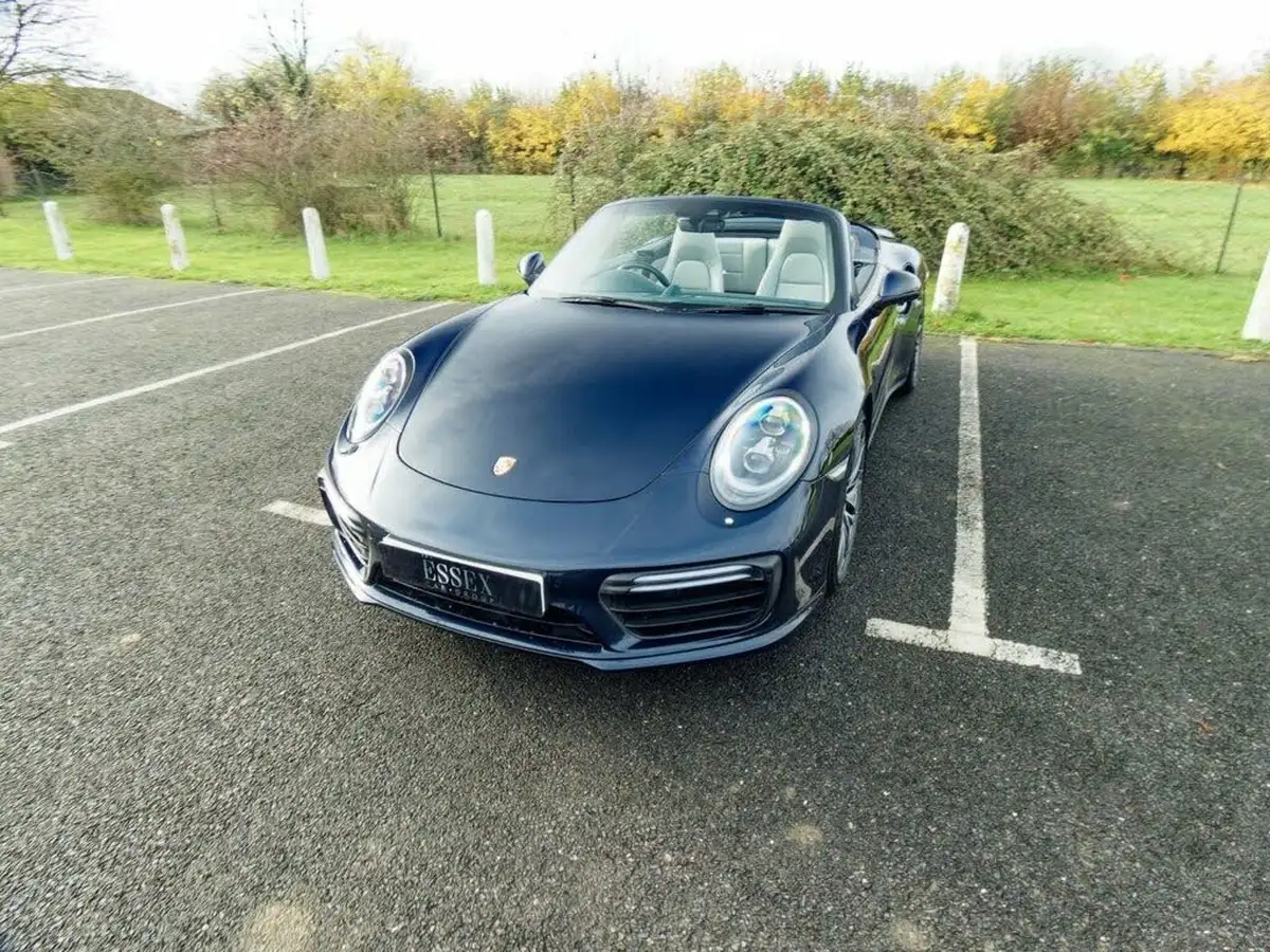 2017-porsche-911-38-turbo-cabriolet-big-18