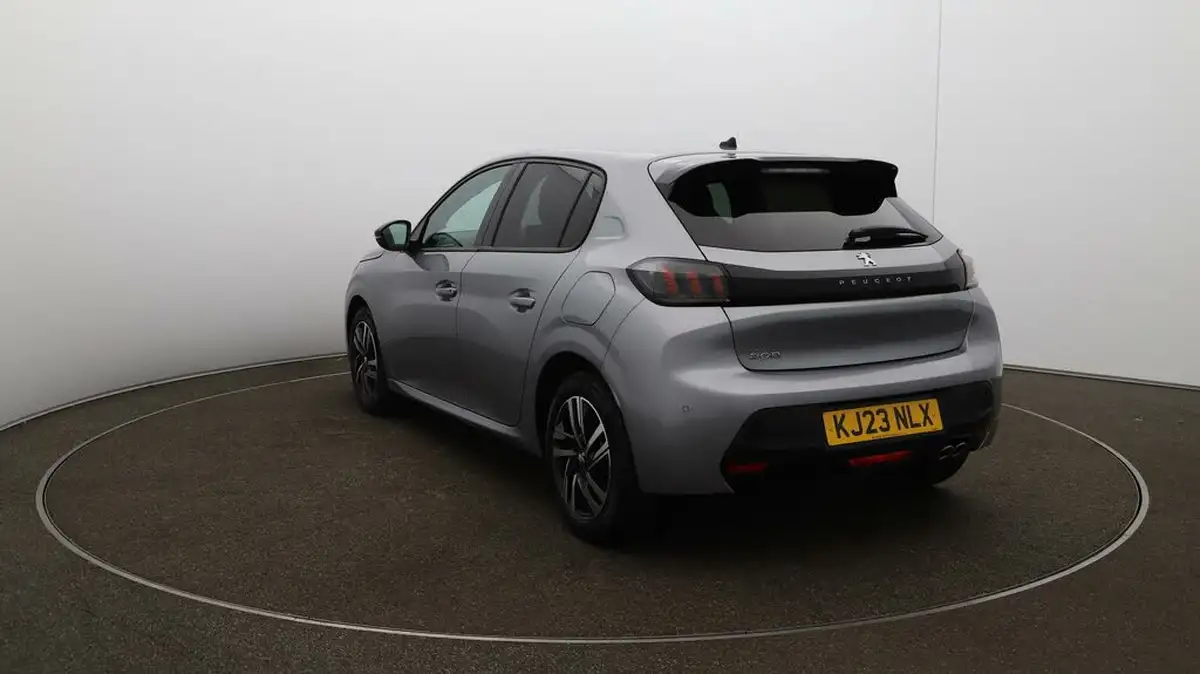 2023-peugeot-208-12-puretech-allure-premium-130ps-eat8-big-60