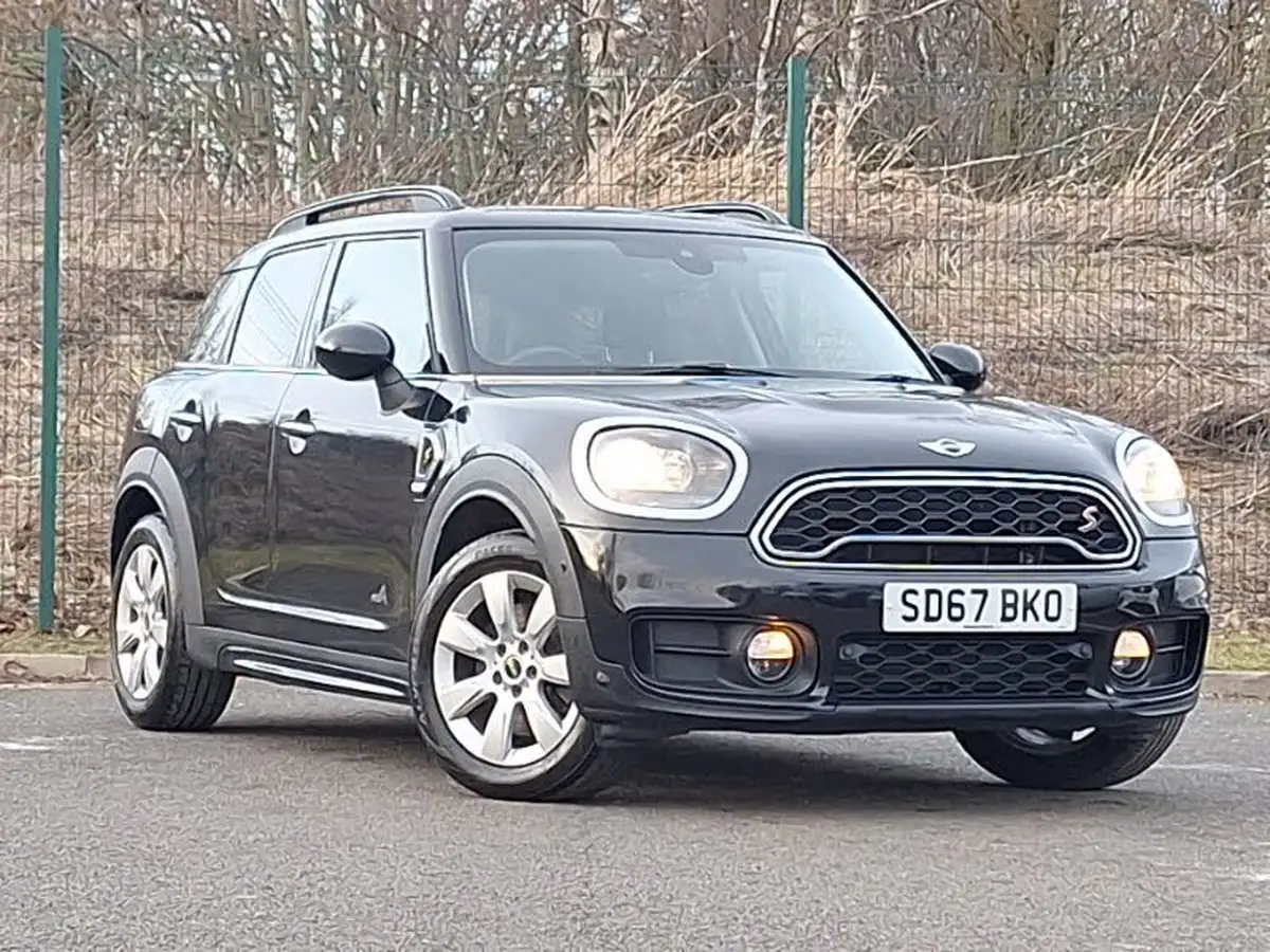 2017-mini-countryman-20-cooper-s-ss-all4-big-0