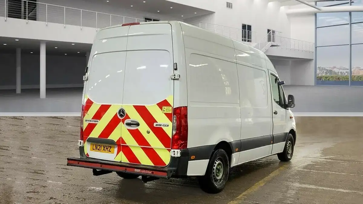 2021-mercedes-benz-sprinter-20cdi-315-l1h1-progressive-150pseu6dt-panel-rwd-eco-gear-360-big-1