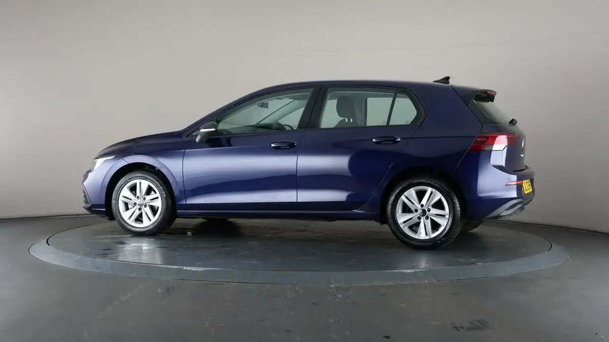 2022-volkswagen-golf-15-tsi-life-150ps-hatchback-big-73