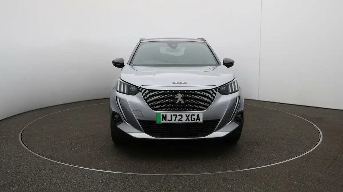 2021-peugeot-2008-suv-e-gt-big-34